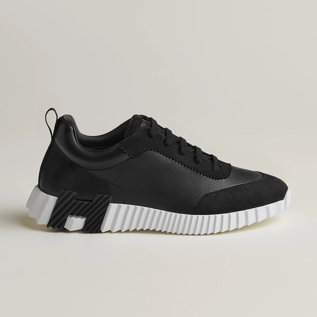 SNEAKERS BOUCING