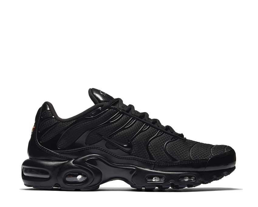 NIKE AIR MAX PLUS "BLACK"
