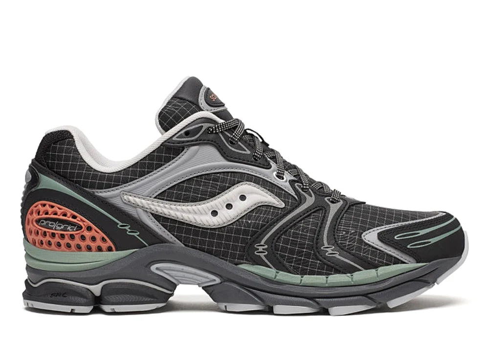 Saucony Triumph Black Shadow