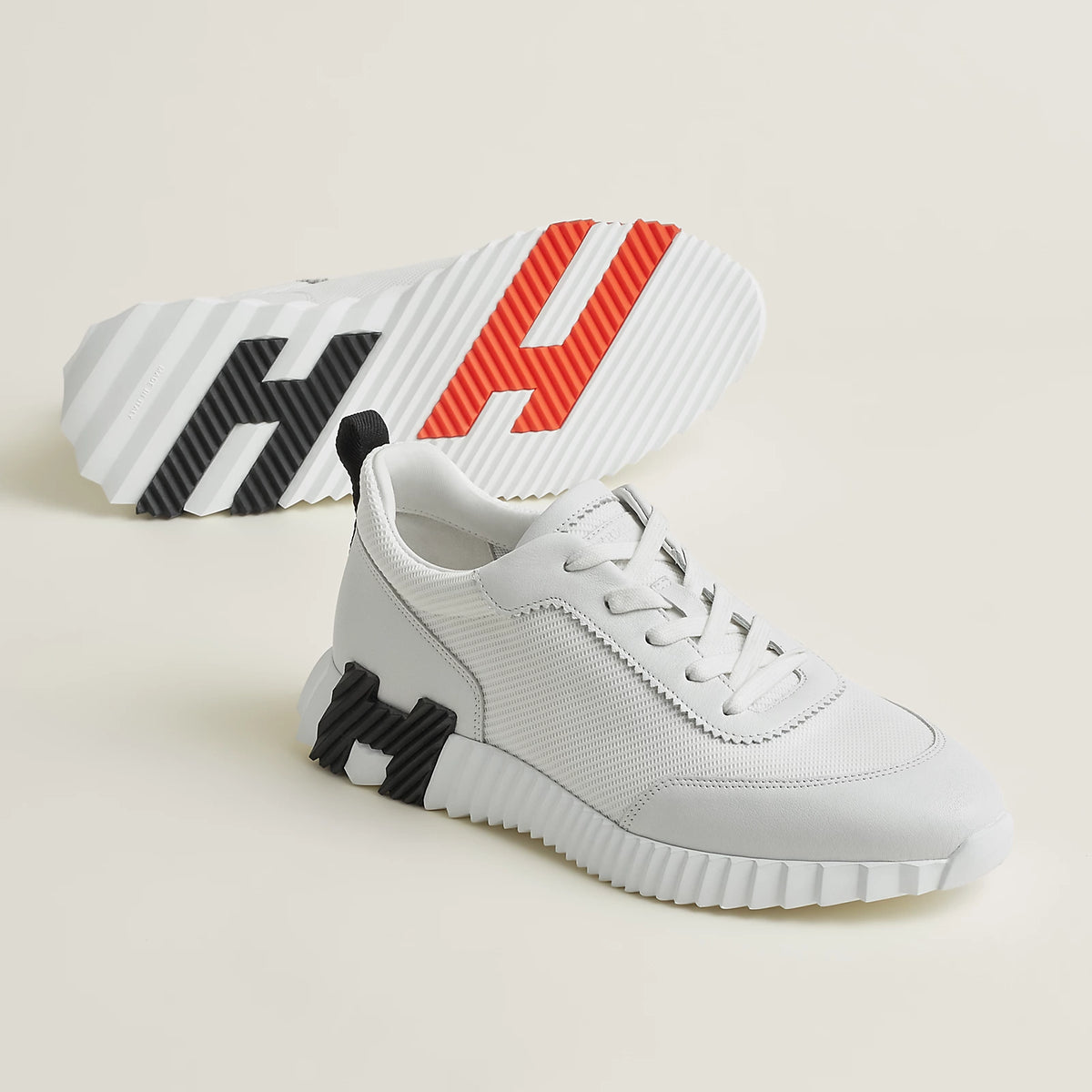 SNEAKERS BOUCING