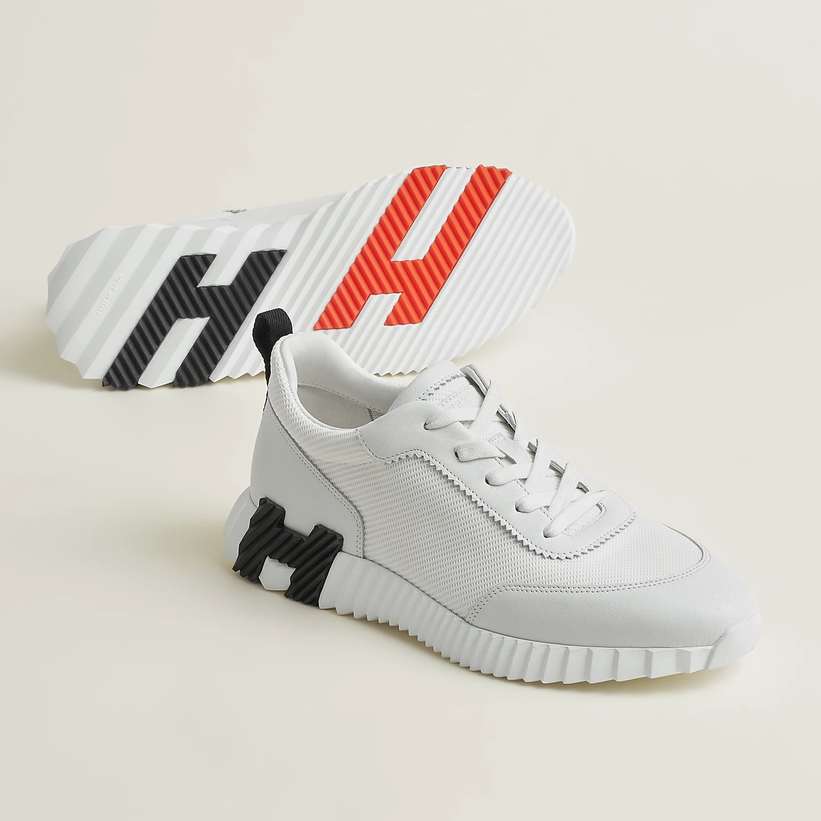 SNEAKERS BOUCING