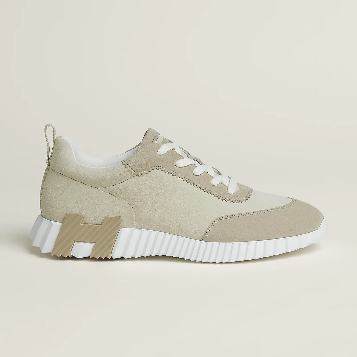 SNEAKERS BOUCING