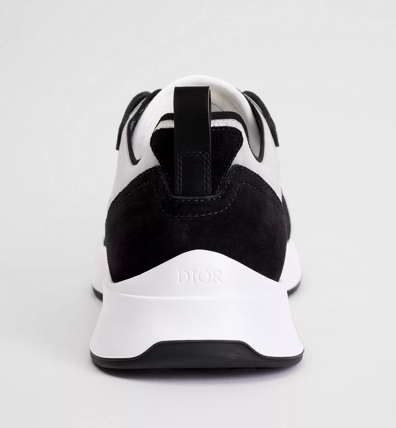 Sneaker B25