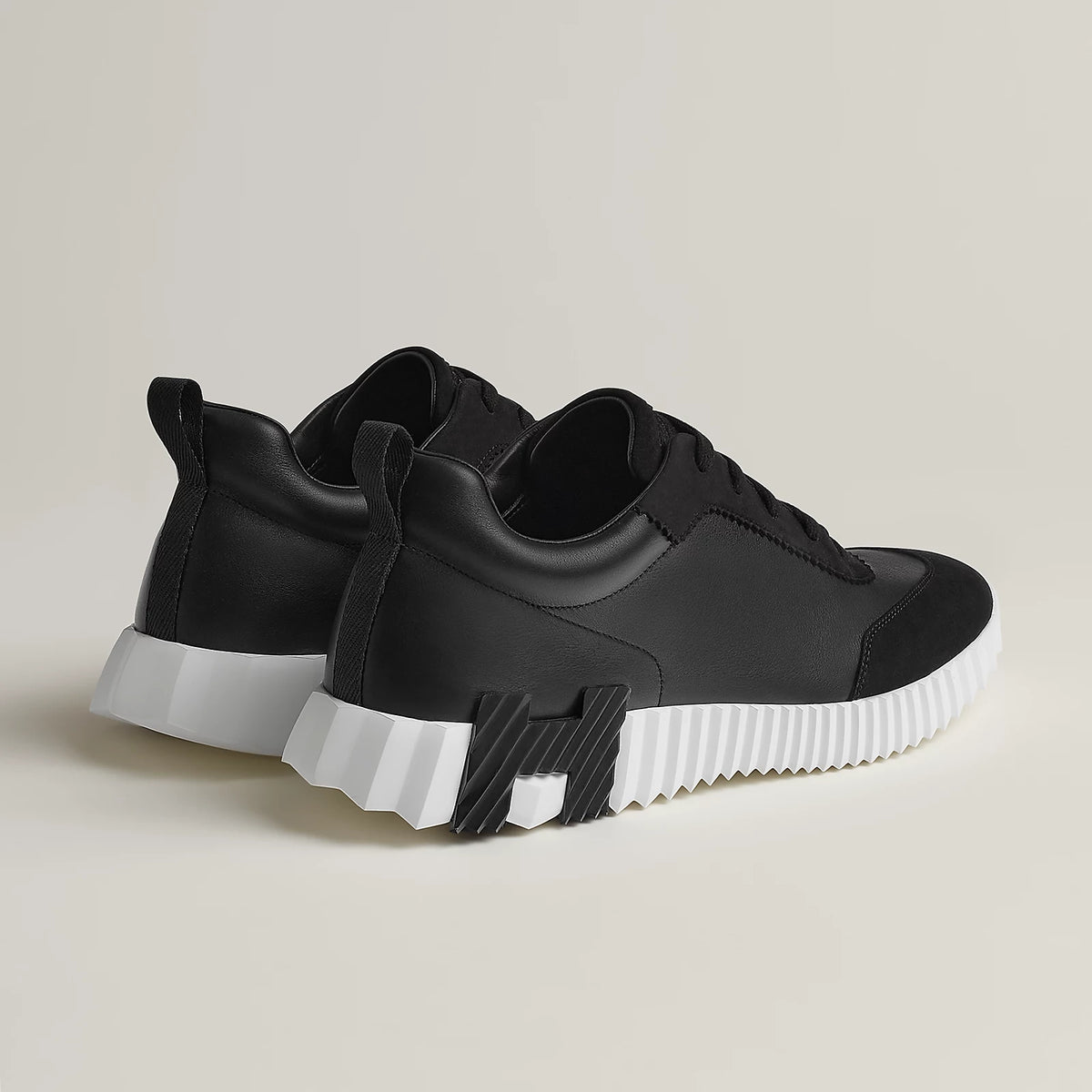 SNEAKERS BOUCING